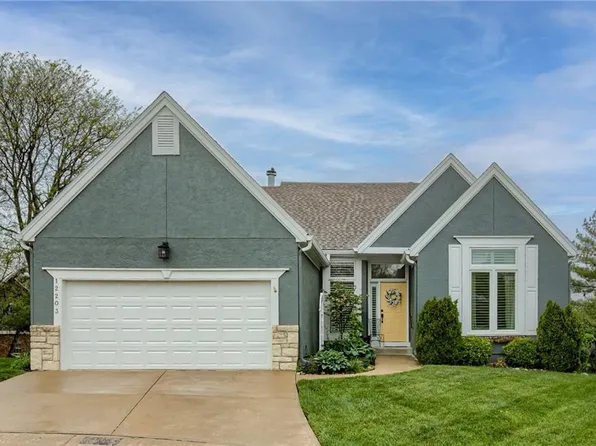 12203 England St, Overland Park, KS 66213