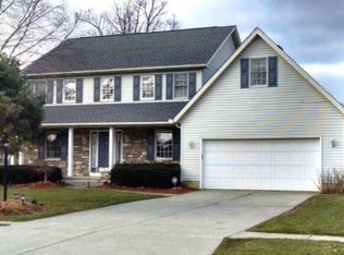 216 Sleepy Hollow Dr, Amherst, OH 44001