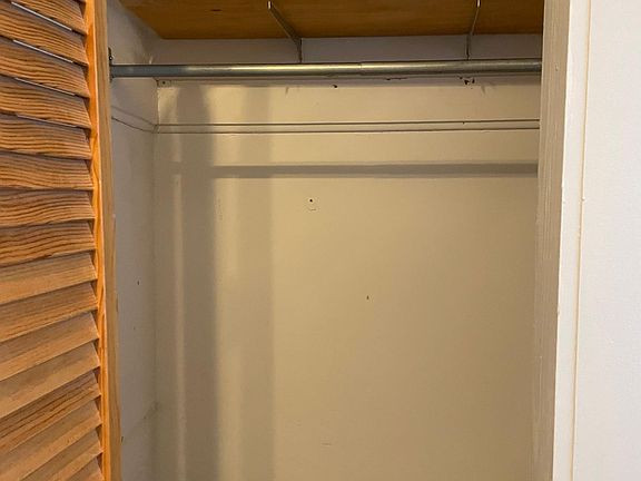 4th image of 3038 N Sheffield Ave #2