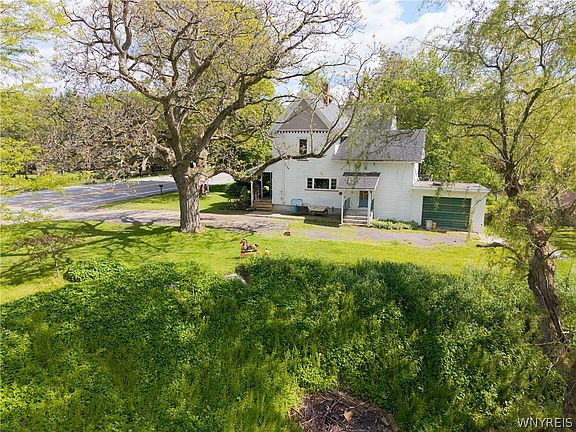 5th image of 1136 Creek Rd