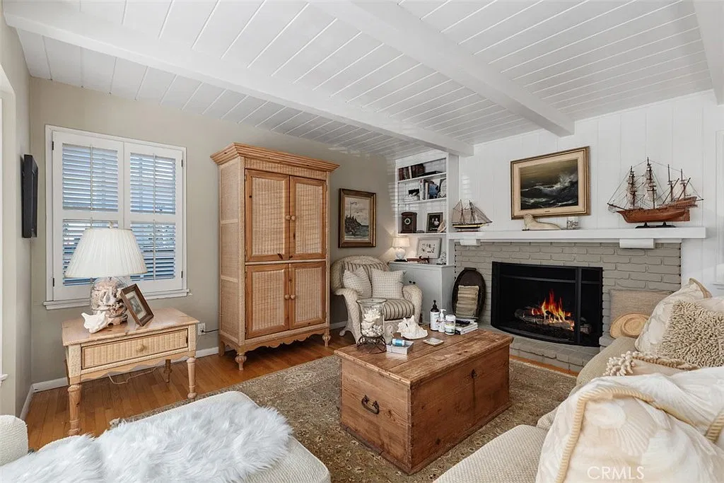 3 bed, 1433 sqft, $12,500 — Photo 4