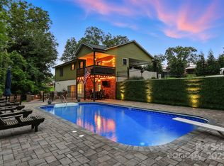 88 Pinewood Rd, Granite Falls, NC 28630