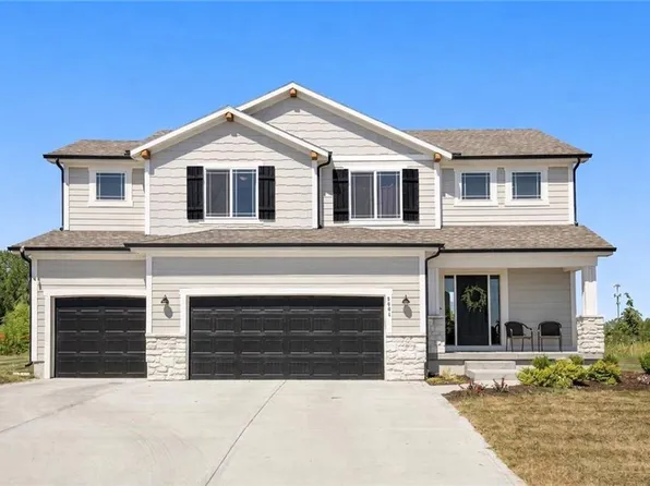 9004 NE 111th Pl, Kansas City, MO 64157