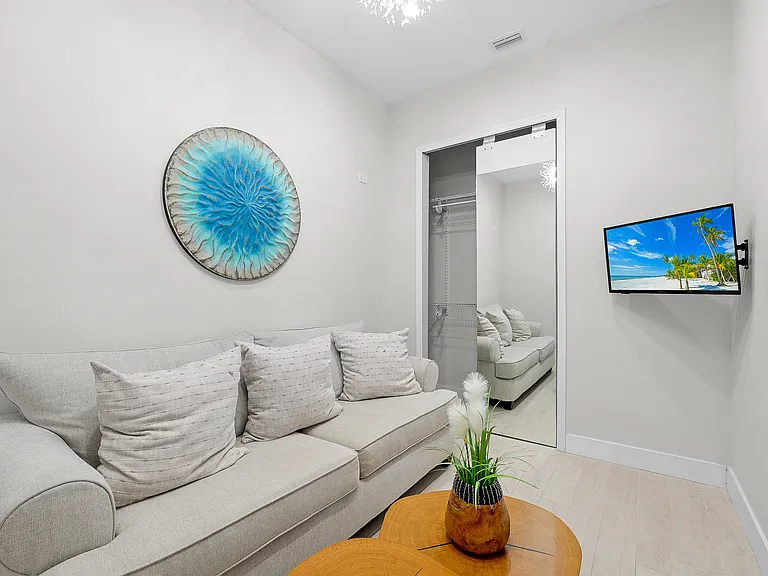 20660 Park Pl — Photo 15