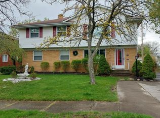 7038 Brandywine Rd, Parma Heights, OH 44130