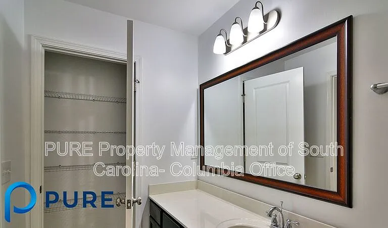 621 Blue Ledge Cir — Photo 44
