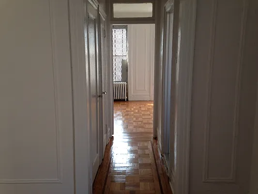 Rented by Golden Tower Realty | media 10