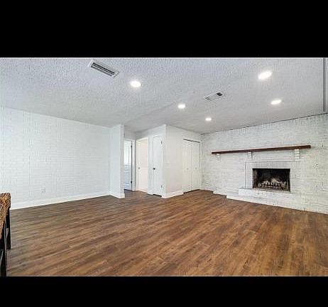 3rd image of 1935 Arvis Cir E