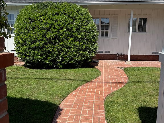 4th image of 8696 Dunaway Dr