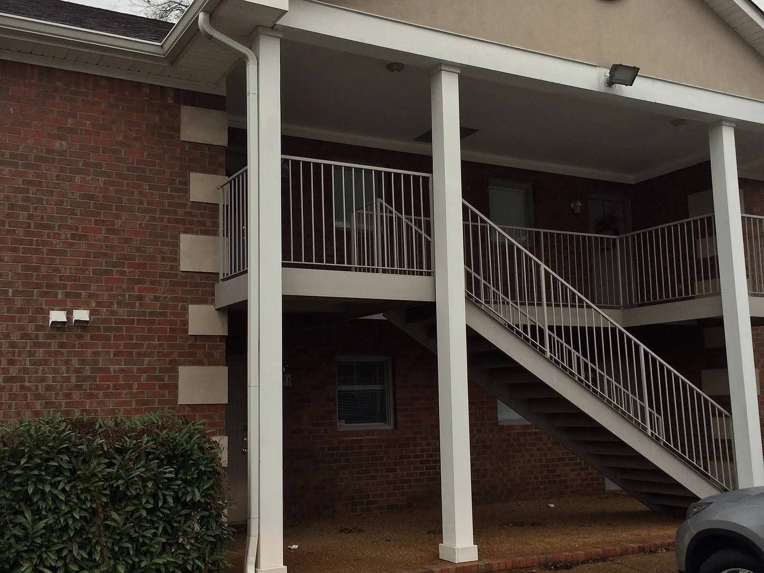 2 bed, 1150 sqft, $1,600 — Photo 1