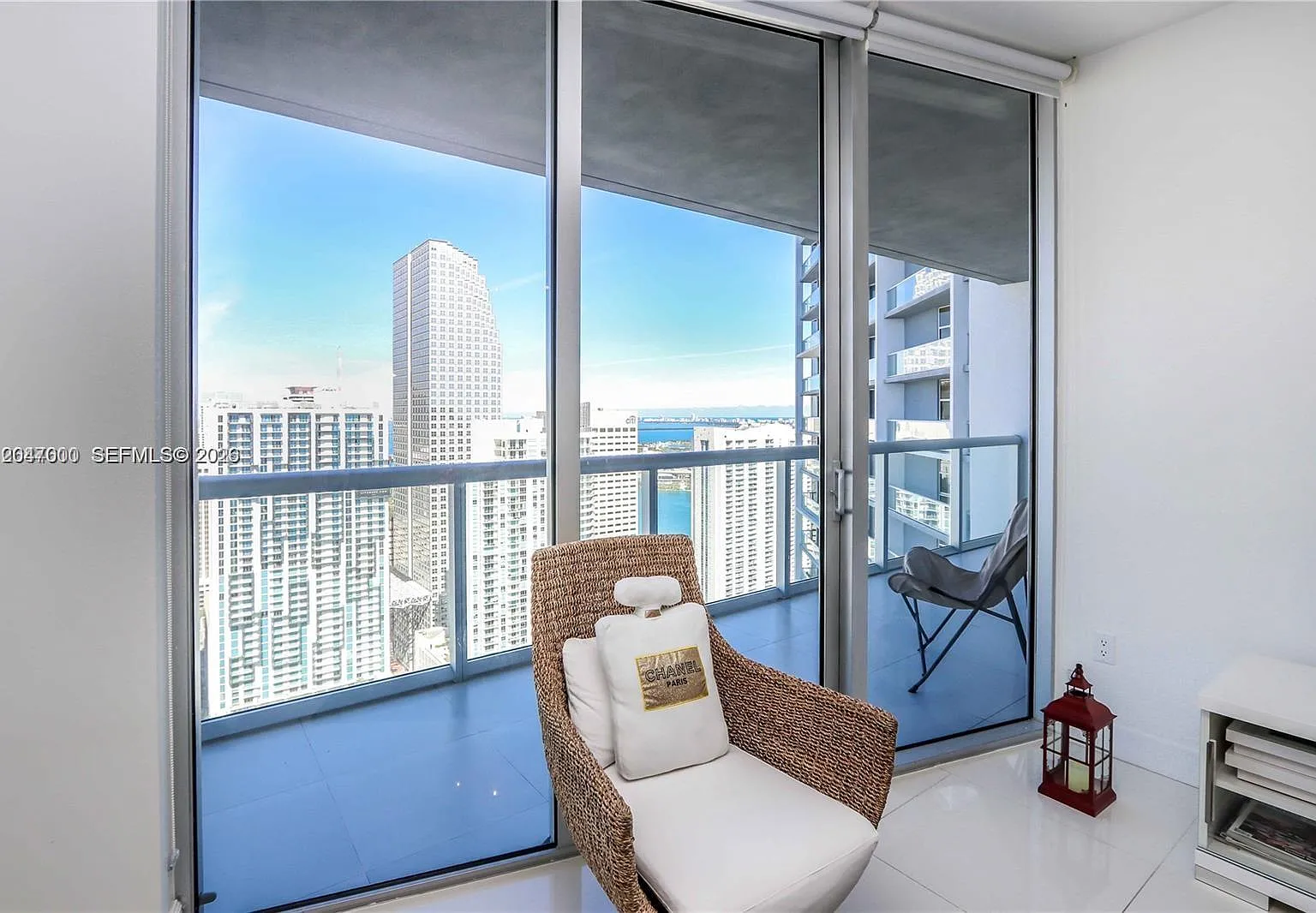 Iconbrickell Condo No 1 — Photo 2