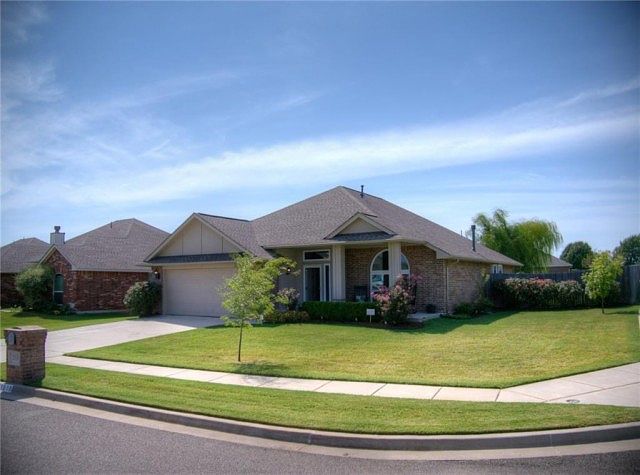 1st image of 1916 Pelham Cir #4053217146
