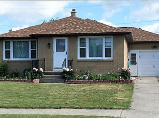 24 Aurora Dr, Cheektowaga, NY 14215