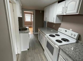 8 Underwood St #3, Worcester, MA 01602