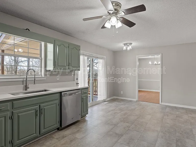 7701 Diamondhead Dr — Photo 10
