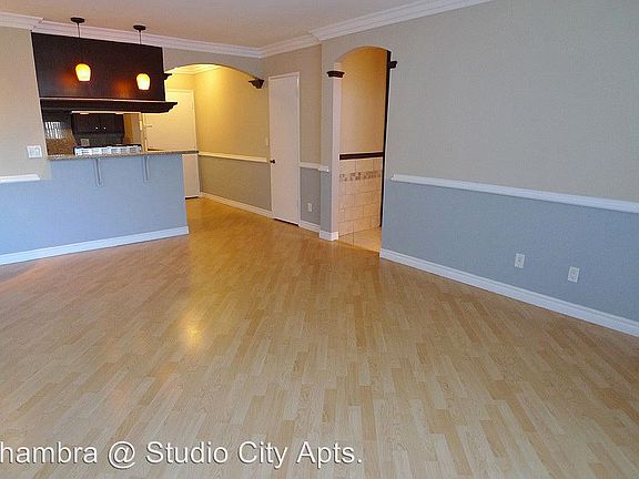5th image of 10937 Fruitland Dr APT 25
