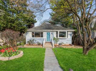 107 Clovelly Rd, Stamford, CT 06902