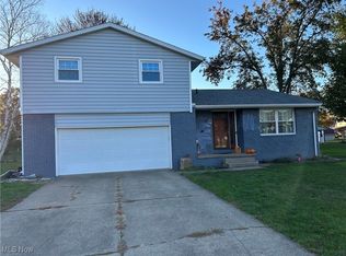 1224 Goshen Ave SE, New Philadelphia, OH 44663