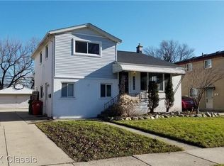 22106 Melrose Ct, Eastpointe, MI 48021