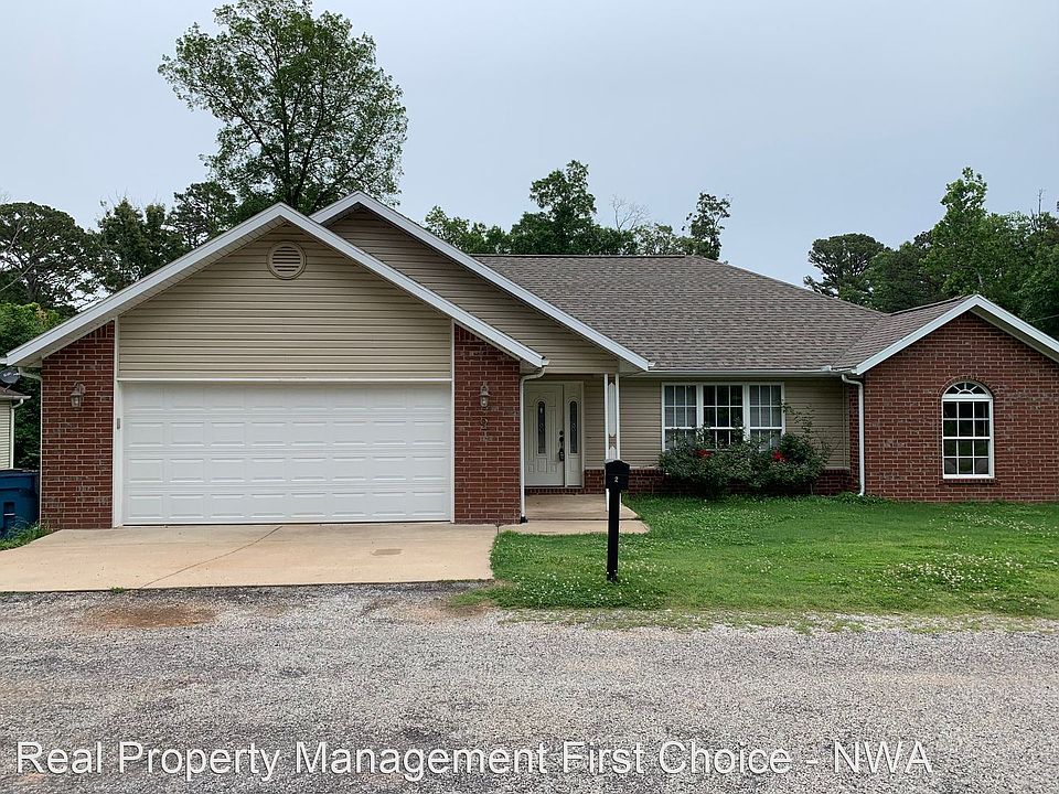 1st image of 2 Eccleston Ln