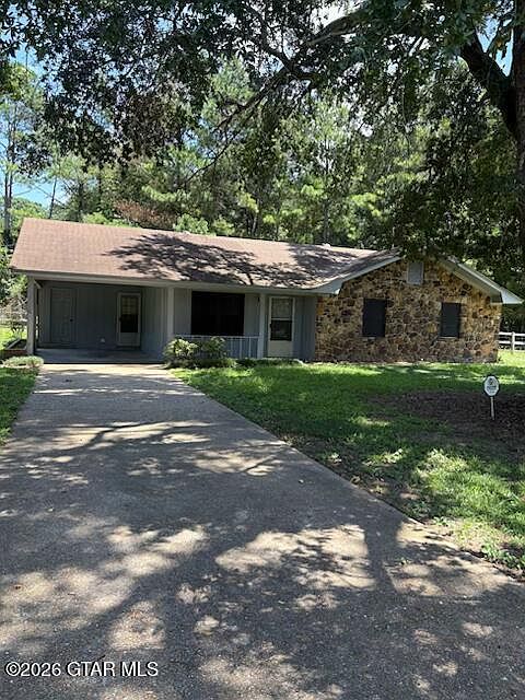 1st image of 169 Sunny Ln