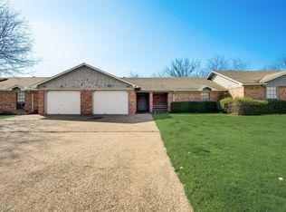 405 Asbury Dr, Saginaw, TX 76179