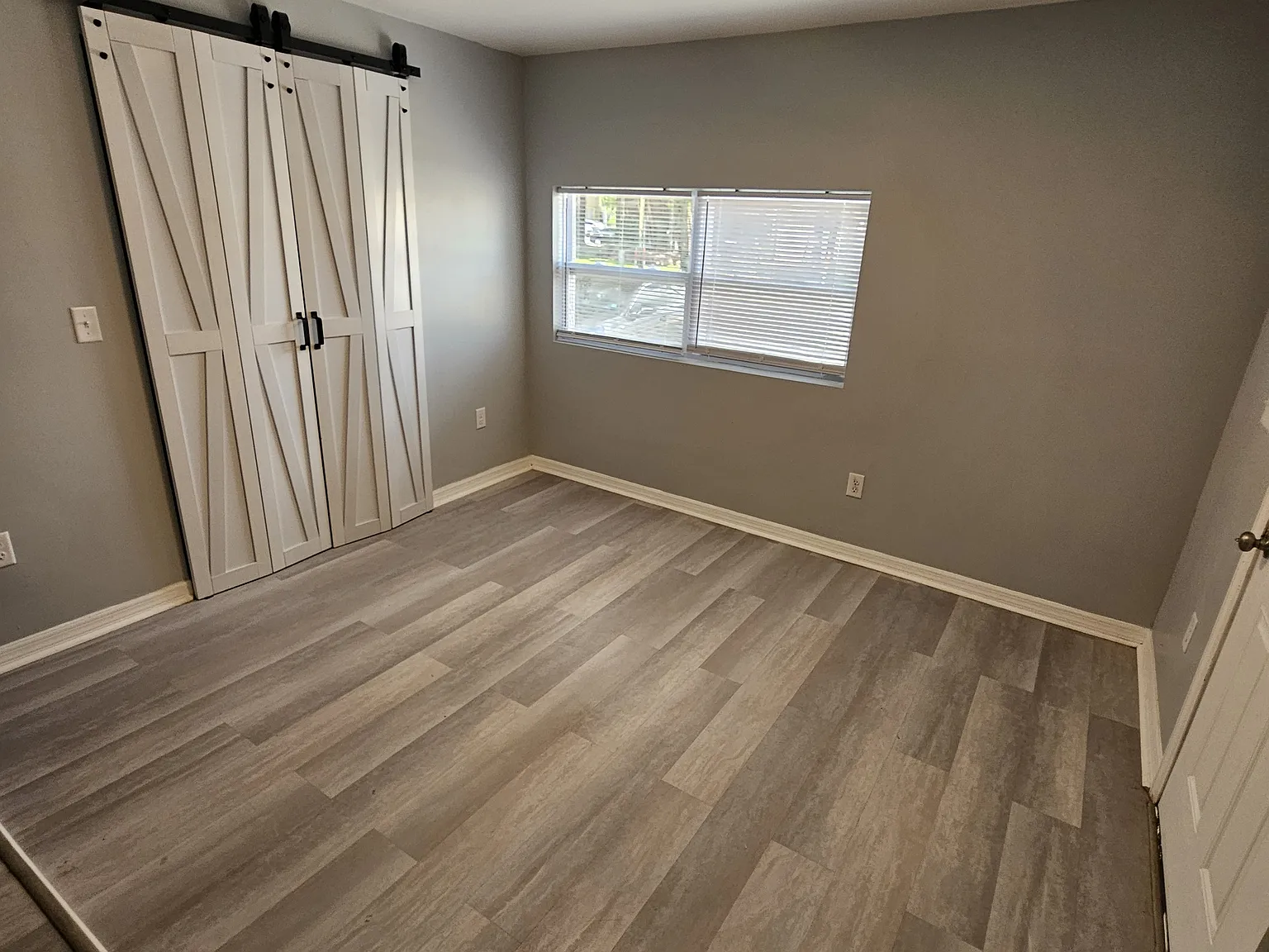 3 bed, 1600 sqft, $2,000 — Photo 3
