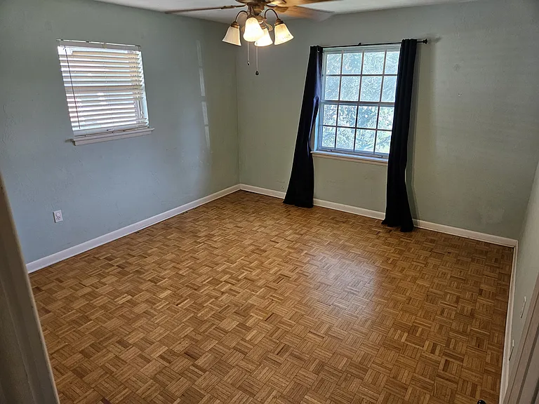 641 W Beam Ave — Photo 12
