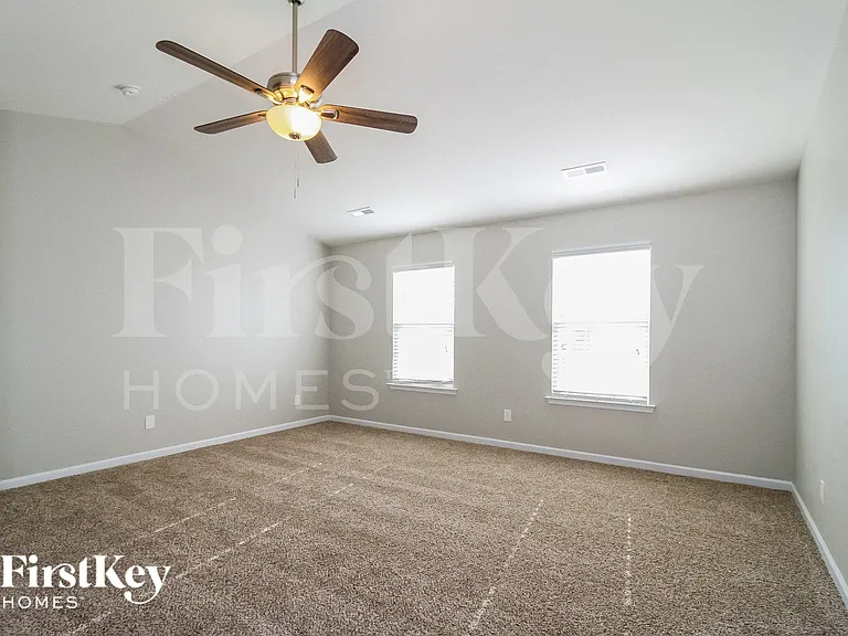 270 Mount Olivet Dr — Photo 7