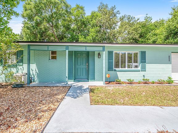 3rd image of 1065 Dorado Dr