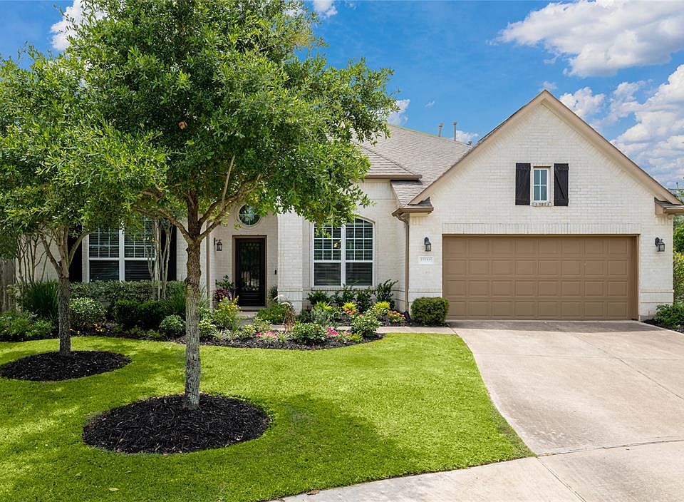 1st image of 27515 Clydehurst Grove Ct