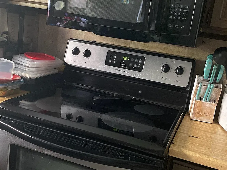 1024 N 1025 E — Photo 13