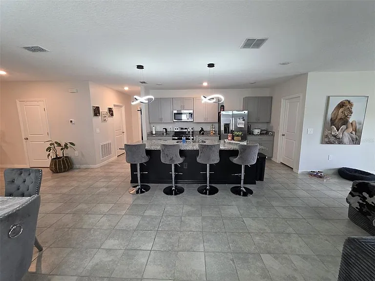 559 Wayland Dr — Photo 18