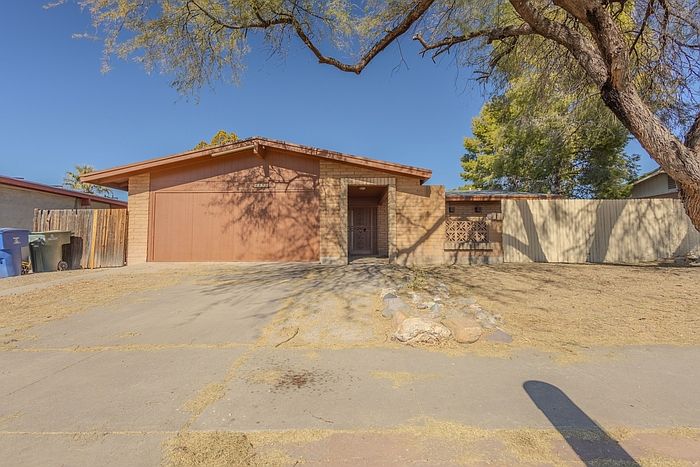 1st image of 8321 E Calexico St