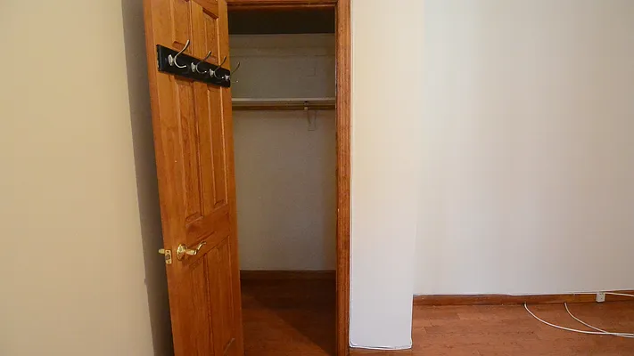 Rented by City Connections Realty | media 29