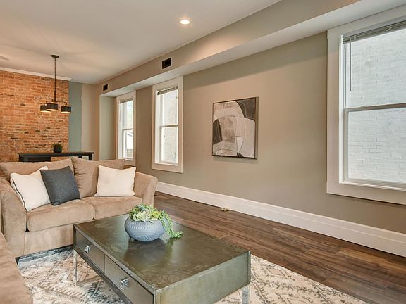 4th image of 164 N 18th St #68