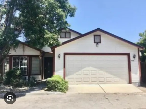 1440 Holt St, Stockton, CA 95203
