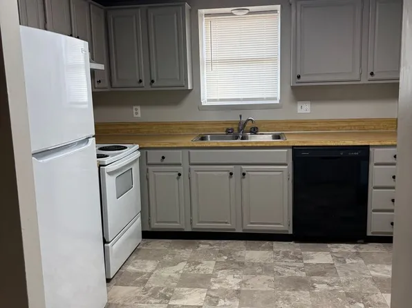 90 E. Main, 90 E Main St #6B, Mount Joy, PA 17552