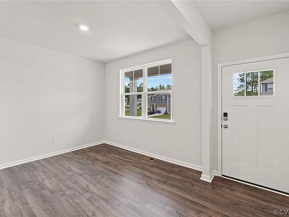 3rd image of 7631 Sedge Dr