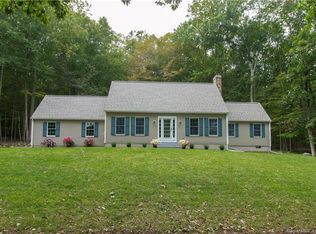 84 Olde Orchard Rd, Clinton, CT 06413