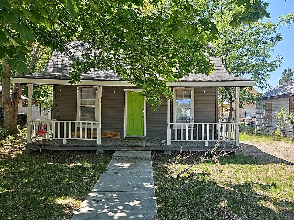 1st image of 1616 Arthur St