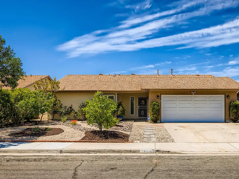 749 Sherwood Dr — Photo 25