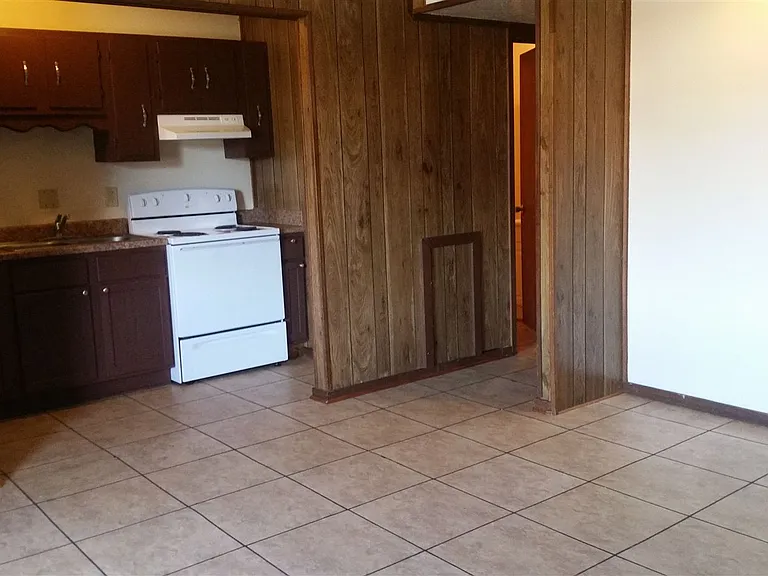1002 N Hemlock St — Photo 70