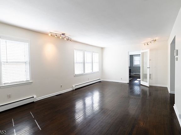 3rd image of 210 Globe Ave