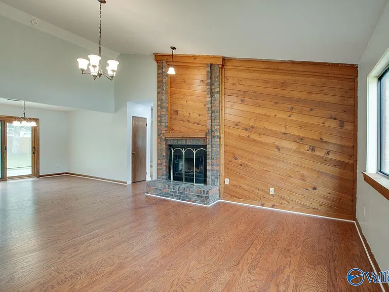 2010 Rangewood Cir SE — Photo 5