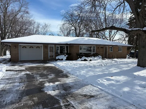 20575 Bensley Ave, Lynwood, IL 60411