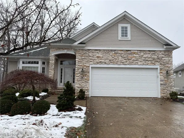 11337 S Forest Dr, Painesville, OH 44077