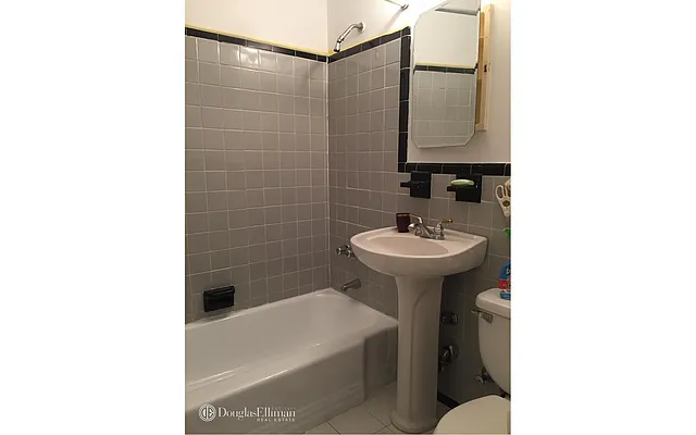 Rented by Douglas Elliman | media 9