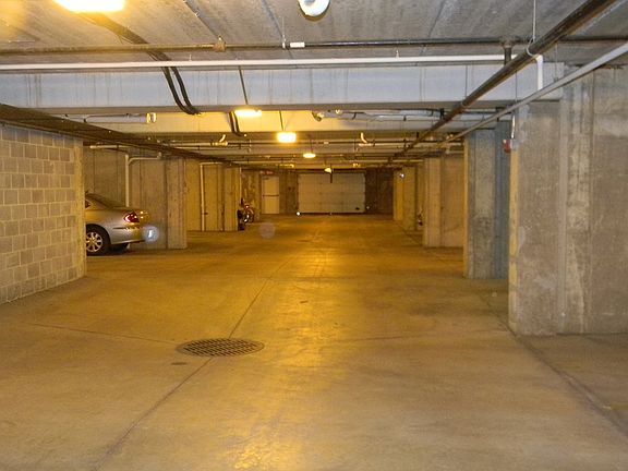 3rd image of 420 57th St Unit 306