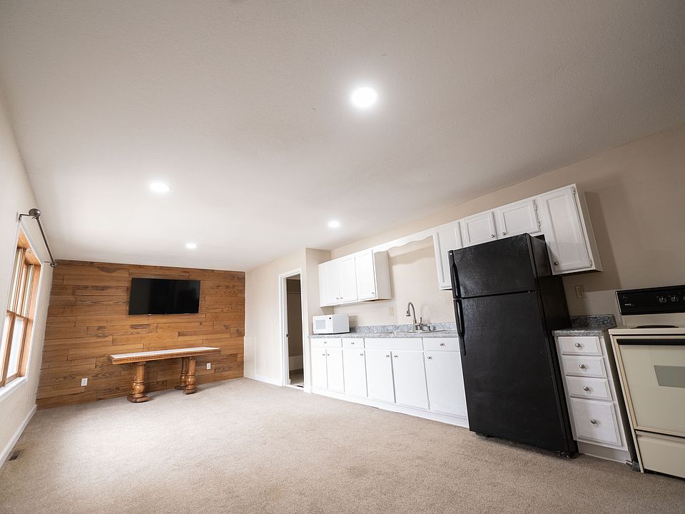 1st image of 213 Neosho St #B